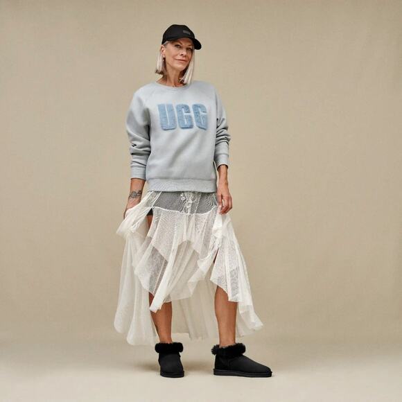 UGG Classic Mini II Boot Black - 9B/39EU - Picture 6 of 6